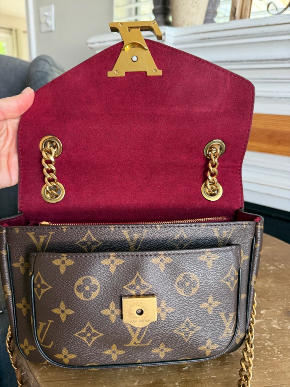 Louis Vuitton Monogram Passy with Brand New LV emblem Crossbody with Gold Chain - Picture 14 of 16